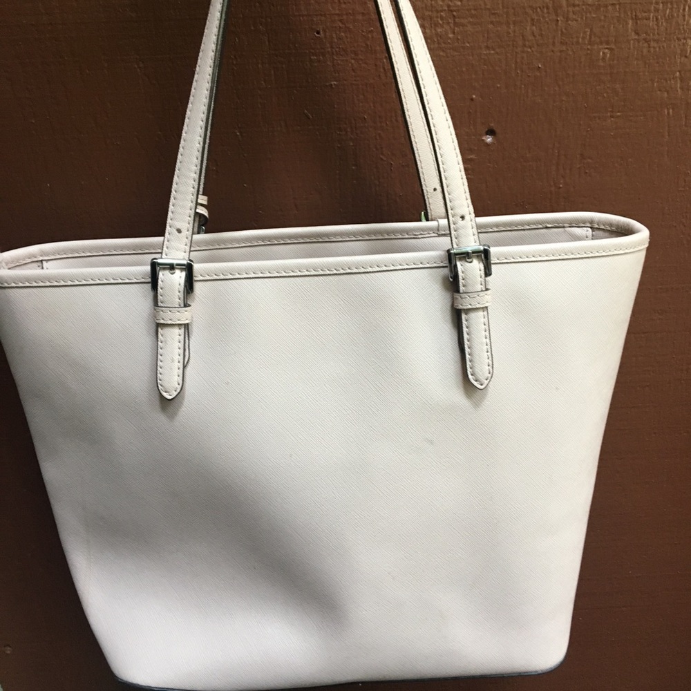 MICKEL KORS PURSE 👜 - Picture 3 of 3